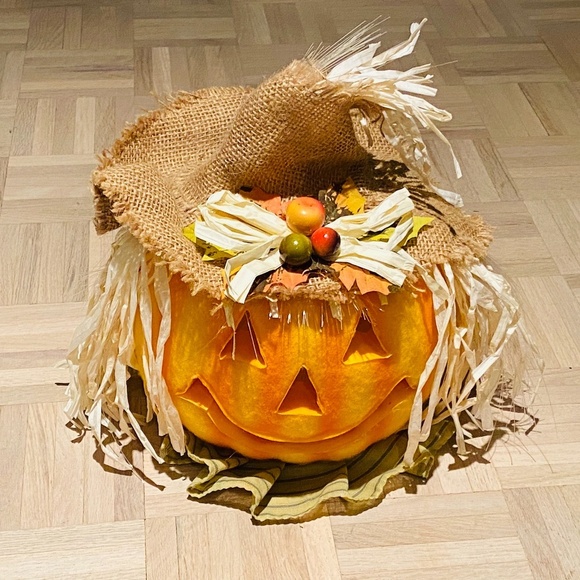 Halloween Decor - Fibre Optic Jack O'Lantern, Great Condition! - Picture 4 of 4